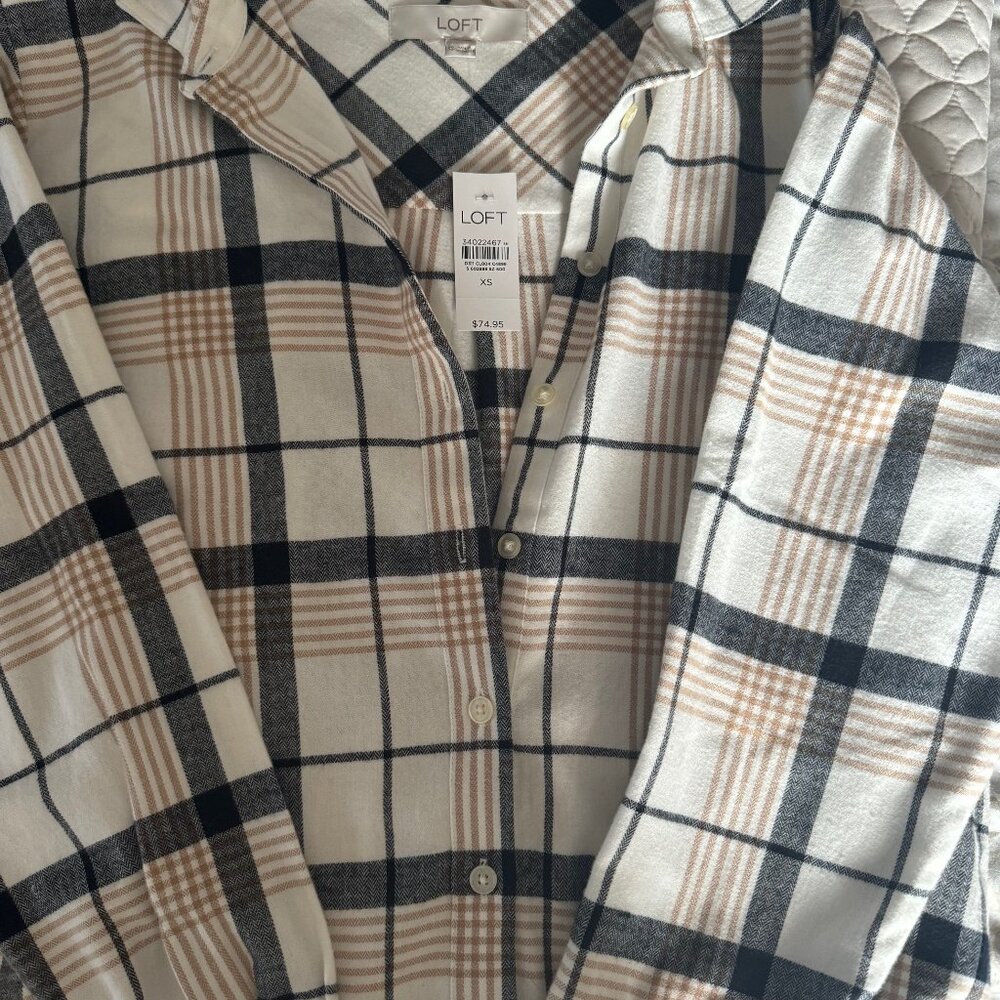 Loft Button up long sleeve top
